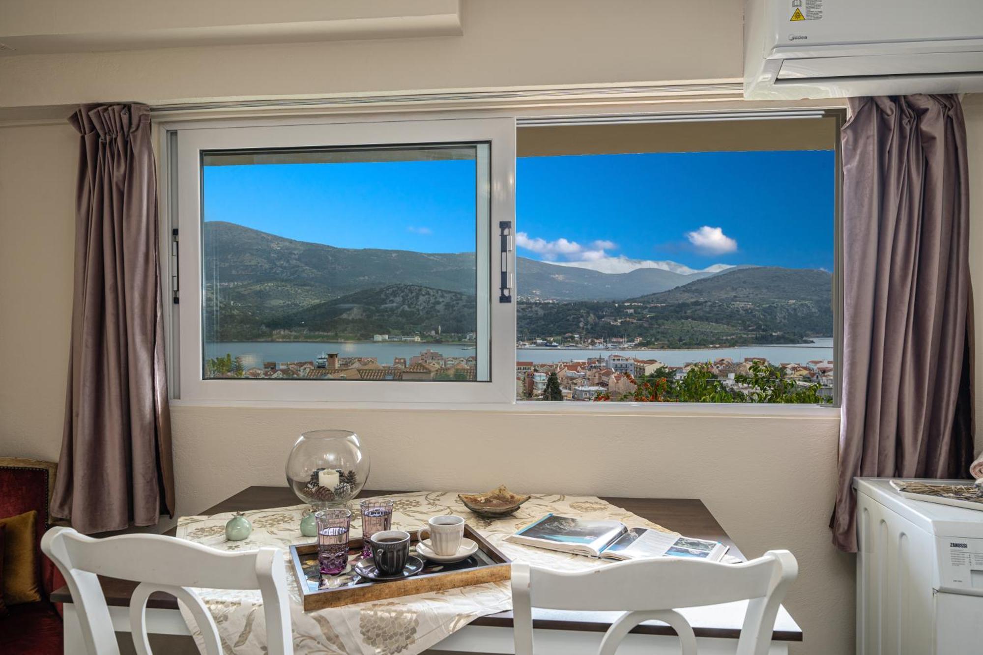 Aphrodite Superb Sea View Apartment Argostoli  Eksteriør bilde